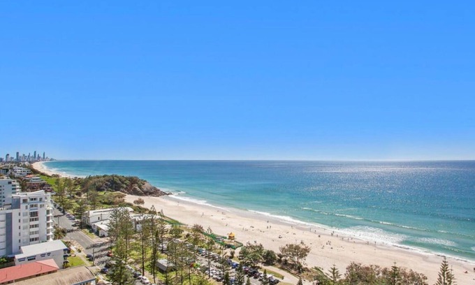 Miami Apartment | Burleigh Surf Apartments