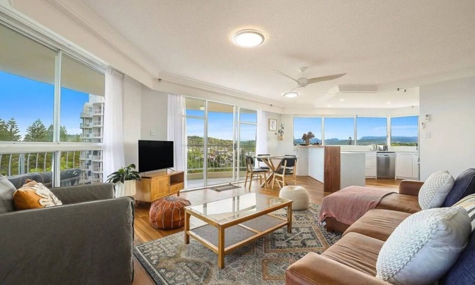 Miami Apartment | Burleigh Vista Apartment - Views