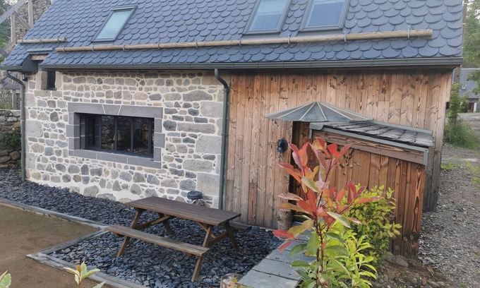 Mont-Dore House | Buron renovated in full nature