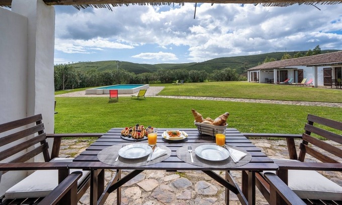 Portimao House | Burro Ville - Spacious Houses w/Pool