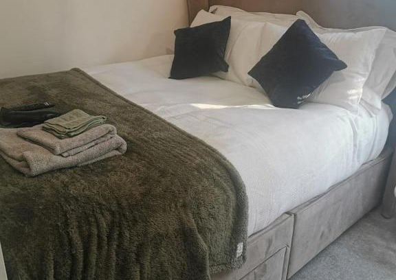 Kettering House | Burton House