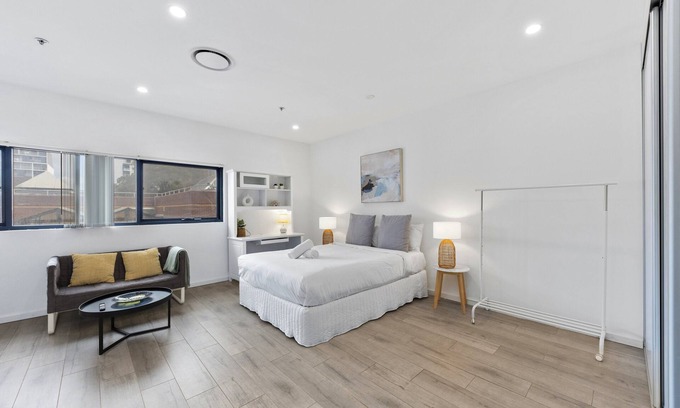 Burwood Apartment | Burwood 1Br studio nearTrain Station/Shopping