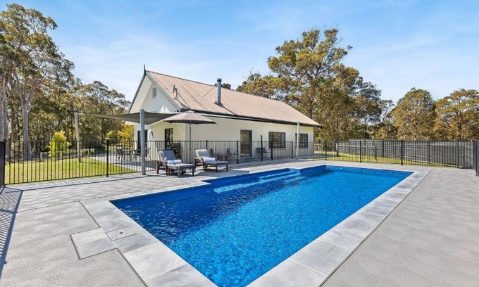 Narooma House | Bush Retreat With Private Pool