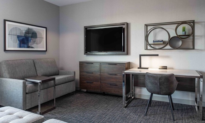 Quincy Apartment | Business Center + Breakfast | Near Central Boston