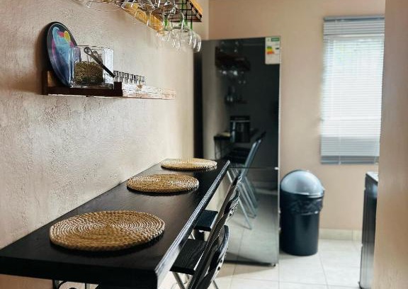 Lobamba Apartment | Busy-Bee's Enclave