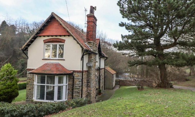 Cloughton House | Butler's Cottage