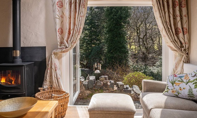 Trefriw Cottage | Butterfly Cottage - Two Bedroom Cottage, Sleeps 4
