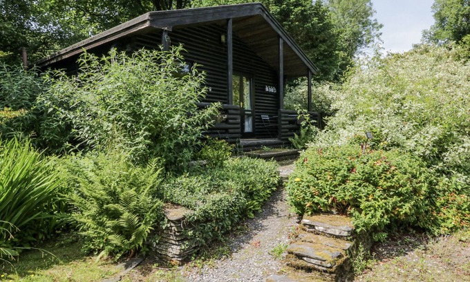 Penny Bridge Cottage | BUTTERMERE, with a garden in Greenodd