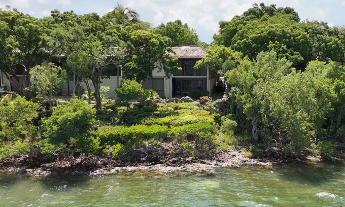 Rock Harbor House | Buttonwood Bay. Updated Open Water Townhome With Endless Views to Die For!