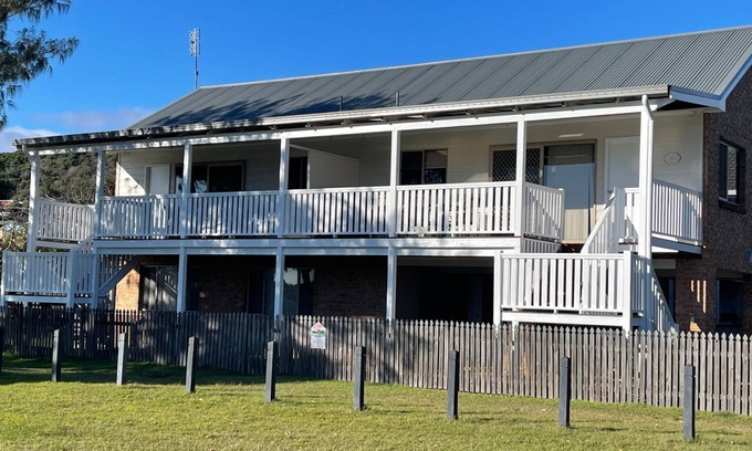 Crescent Head Apartment | By The Sea 1 Crescent Head