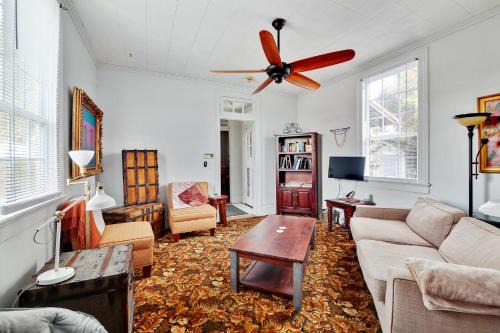 Bywater House | Bywater Home, Parking and Pet Friendly Retreat