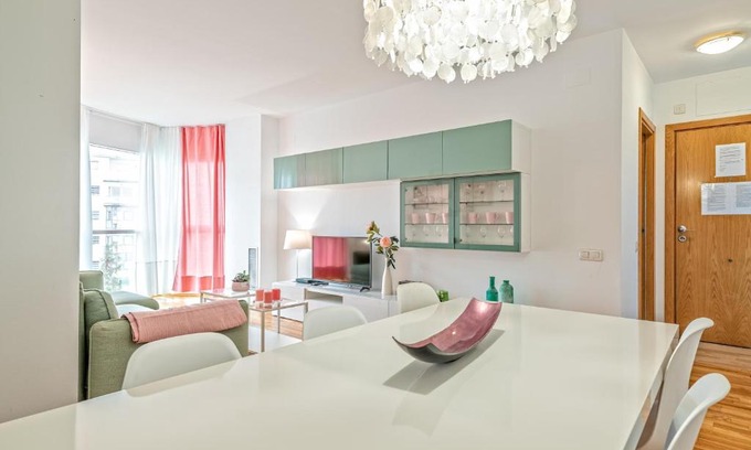 Ripollet Apartment | Cálido apartamento con piscina en Barcelona