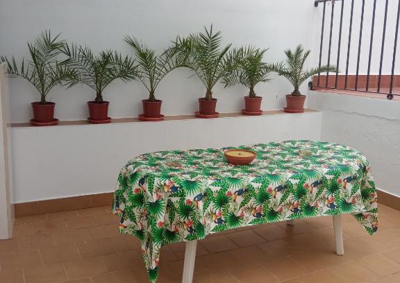 San Bartolome de la Torre House | Cómodo adosado en San Bartolomé