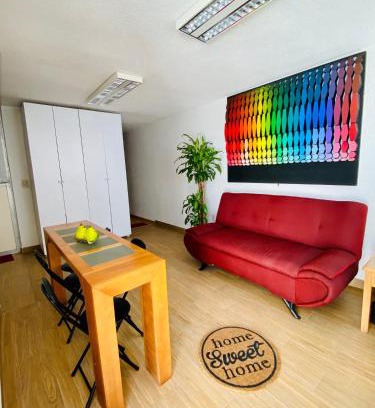 Leon Apartment | Cómodo y Pintoresco Depa Al sur de La Ciudad!