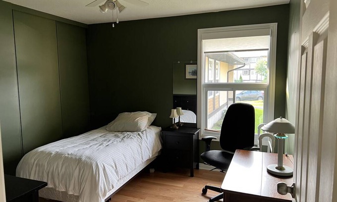 Ottawa Division Resort | Private room ∙ 1 guest