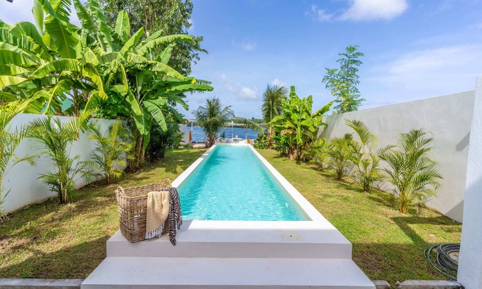 Tartane Villa | Casa Blanca - Four Bedroom Villa, Sleeps 8