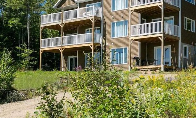 Petite-Riviere-Saint-Francois Condo | Cottage EST-16-2 | Petite-Rivière-St-François