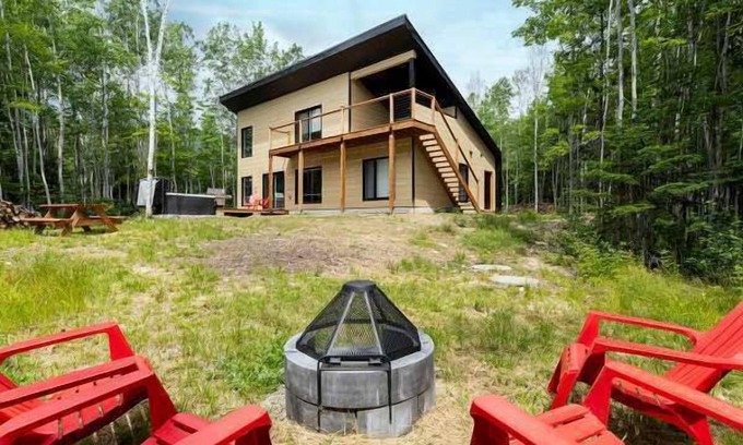 Petite-Riviere-Saint-Francois House | Cottage LUM-27 | Petite-Rivière-St-François