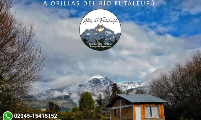 Trevelin Ski Chalet | Cabaña de CAMPO Altos del Futaleufu sobre COSTA DE RÍO