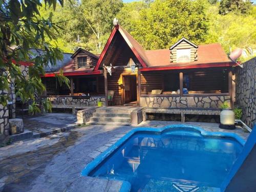 Santiago Ski Chalet | Cabaña La Doña