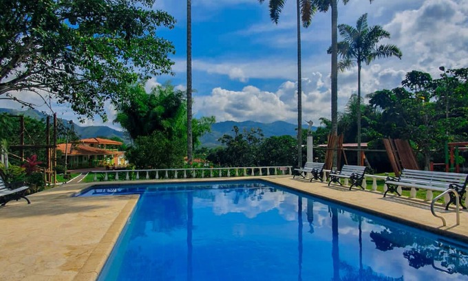 Pereira House | Cabaña Type Glamping - with swimming pool