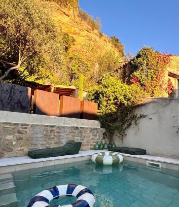 Cadenet Bed & Breakfast | CaBaNa 52 La chambre Proche Lourmarin
