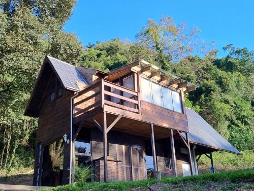 Nova Petropolis House | Cabana com banheira na colina