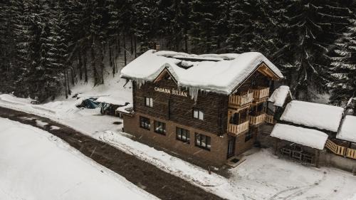 Petrila House | Cabana Iulian
