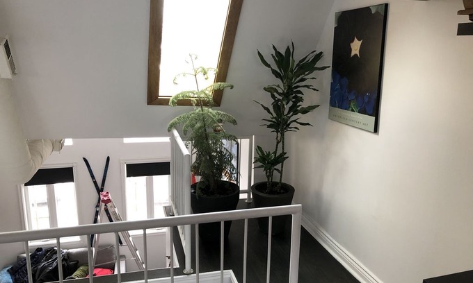 Cabbagetown Apartment | Cabbagetown 2 Floor Loft Apartment. Numerous amenities nearby.