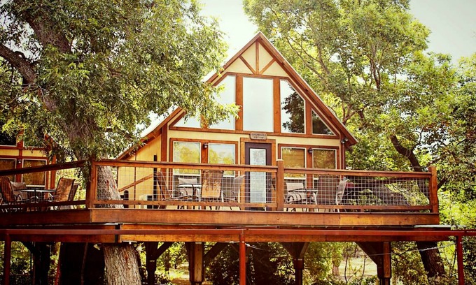 Seguin Cabin | Cabin ∙ 1 bedroom ∙ 8 guests