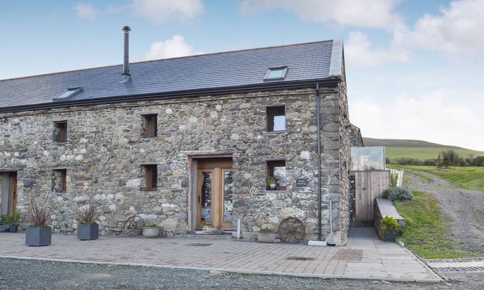 Kirkmichael Cottage | Cabin ∙ 2 bedrooms ∙ 4 guests