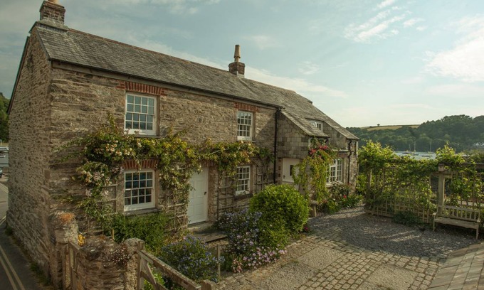 Golant Cottage | Cabin ∙ 3 bedrooms ∙ 6 guests