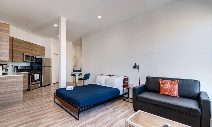 River West Apartment | Cabin 303 by 747 Lofts