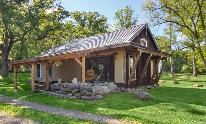Burdett Cabin | Cabin In the Finger Lakes near the Seneca Lake Wine Trail and Watkins Glen