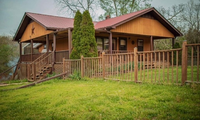 Eminence Cabin | Cabin in the heart of the Ozark National Scenic Riverway!