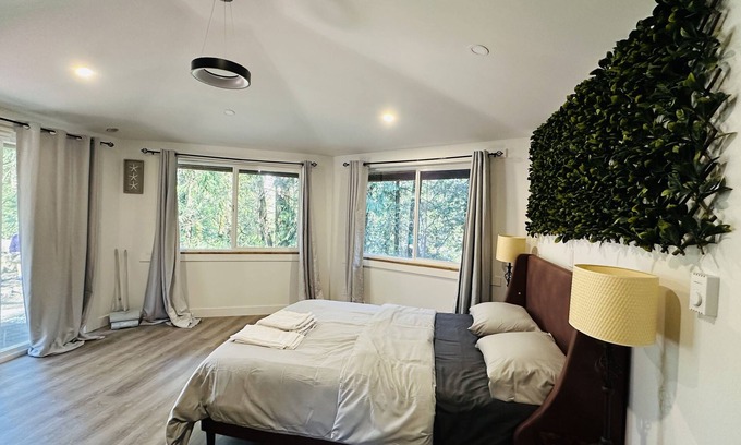Cultus Lake Cabin | Cabin in the woods @ Cultus Lake