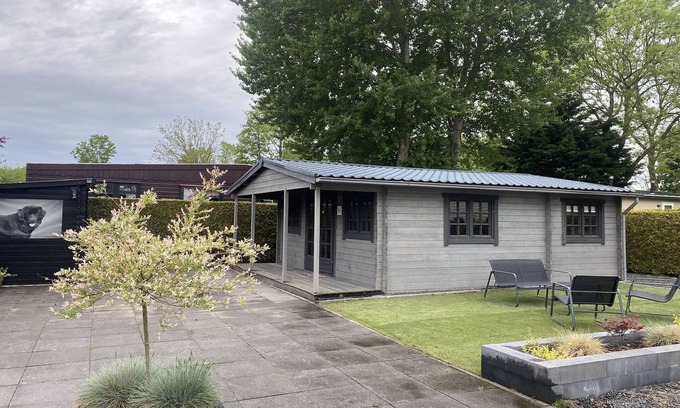 Tzummarum House | Cabin in Tzummarum with Pool and Tennis Court