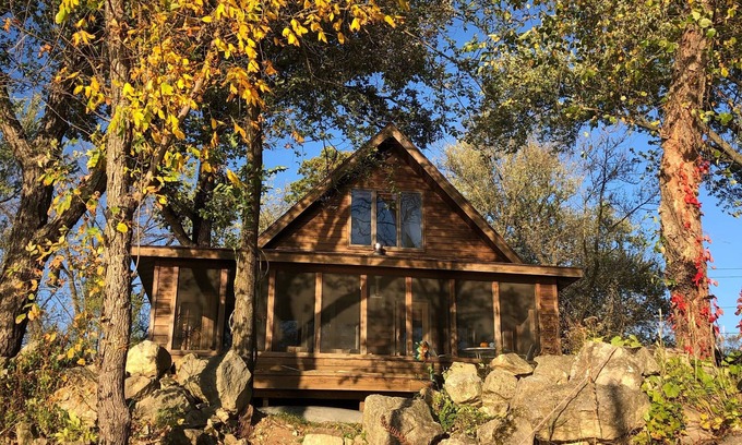 Trempealeau Cabin | Cabin on the Mississippi River