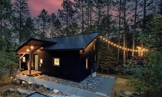 Esko Cabin | Cabin & Treehouse by Jay Cooke State Park/Duluth Trails