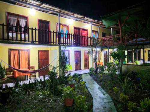 Tortuguero House | Cabinas Miss Miriam 2