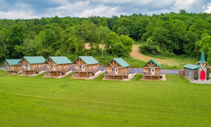 Oneida Cabin | Cabins, cottage, creek, ponds, fishing, hunting, nature,