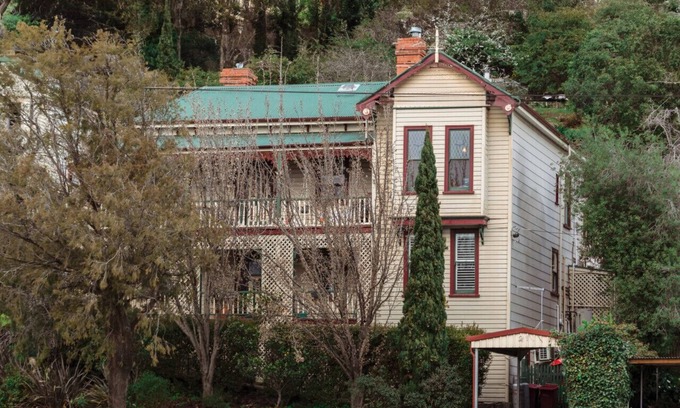 Trevallyn House | Cable’s Landing, heritage home near the Gorge