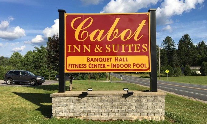 Lancaster Hotel | Cabot Inn & Suites