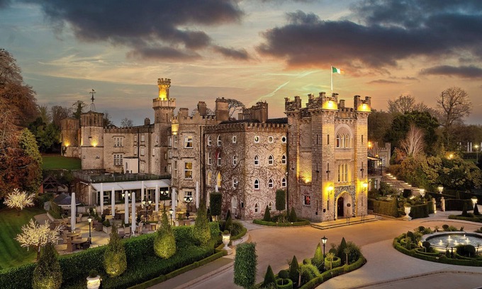 Kingscourt Hotel | Cabra Castle Hotel