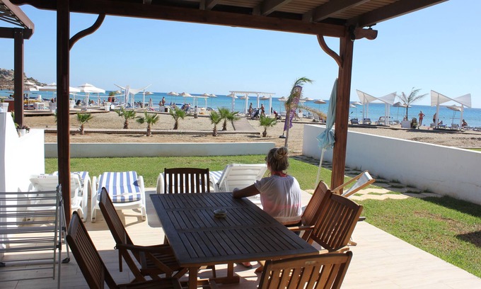 Bogaz Apartment | 'Caesar Beach' treat yourself to a fabulous luxury beach holiday in North Cyprus