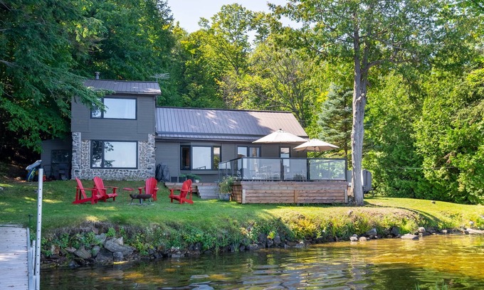 Calabogie Cottage | Calabogie Lake Cottage, walking distance to ski hill