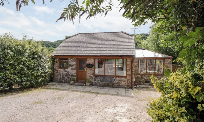 Redbrook Cottage | CALCOTT ANNEXE, pet friendly in Whitchurch, Herefordshire