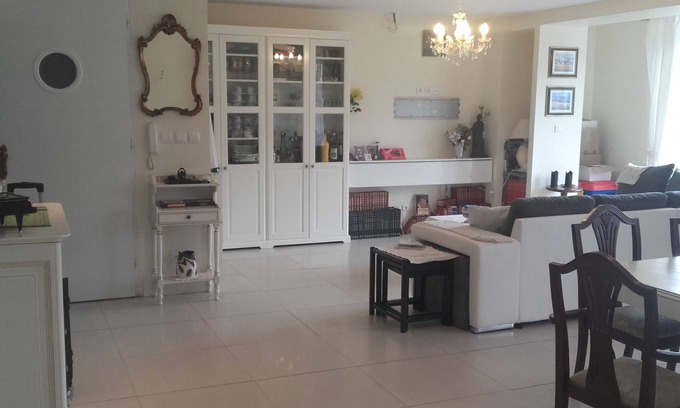Morlaix Apartment | Calm and serene Breton