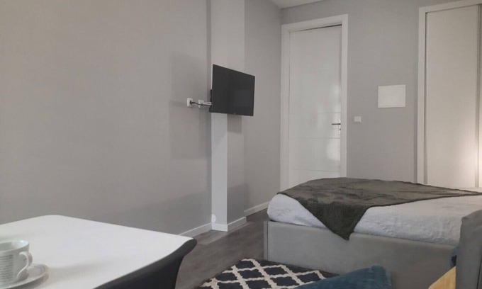 Porto da Cruz Apartment | Calm by the sea