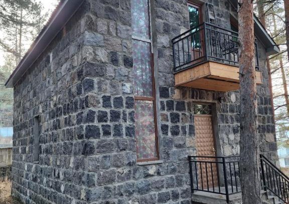 Tsaghkadzor House | Calm House